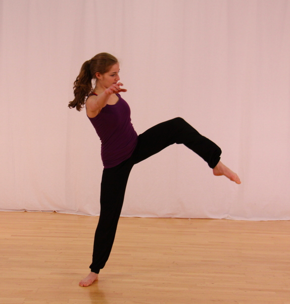 Yanaëlle in the studio. Photo by Syd Chapman. Basingstoke, England, February 2013