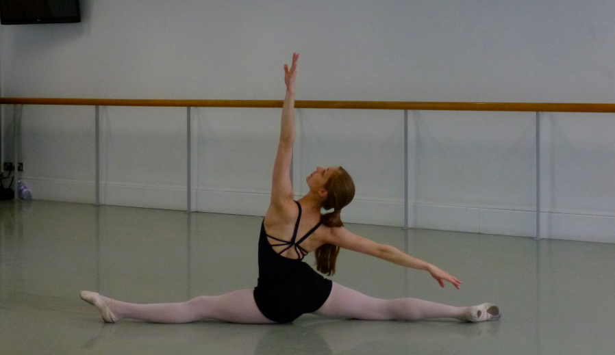 The split or grand écart. London, 11/05/2013